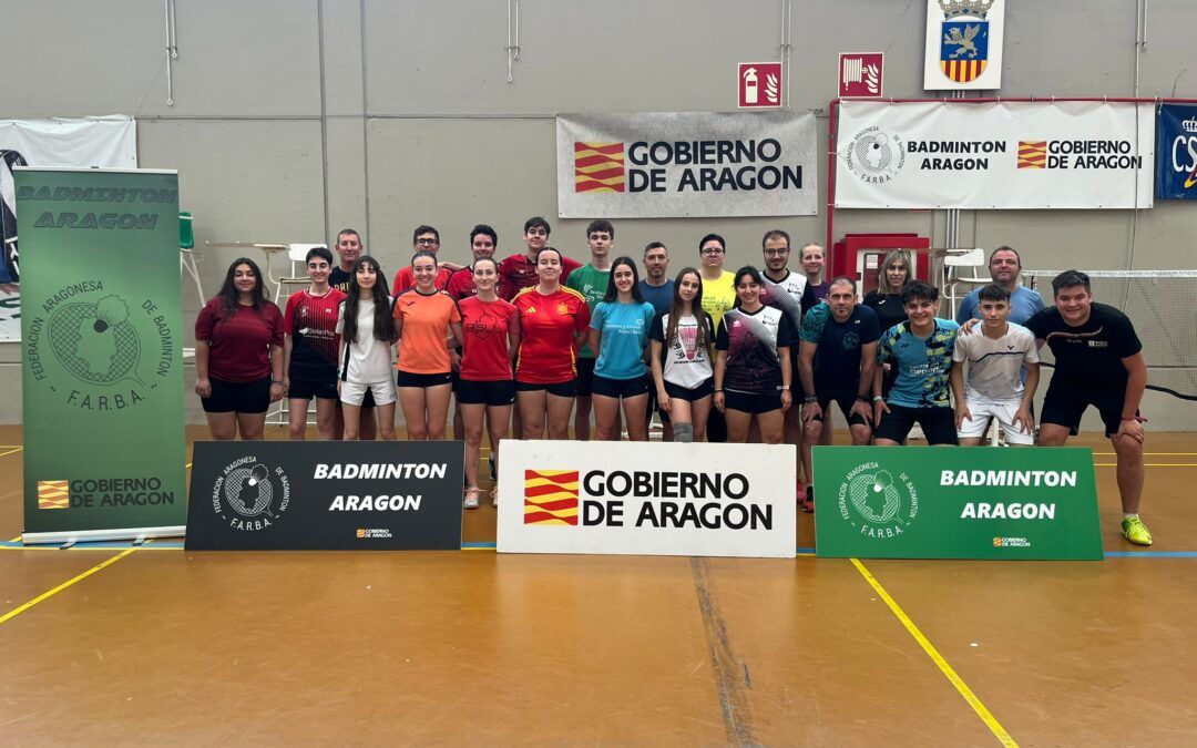 Exitoso Curso de Monitor de Bádminton Shuttle Time.